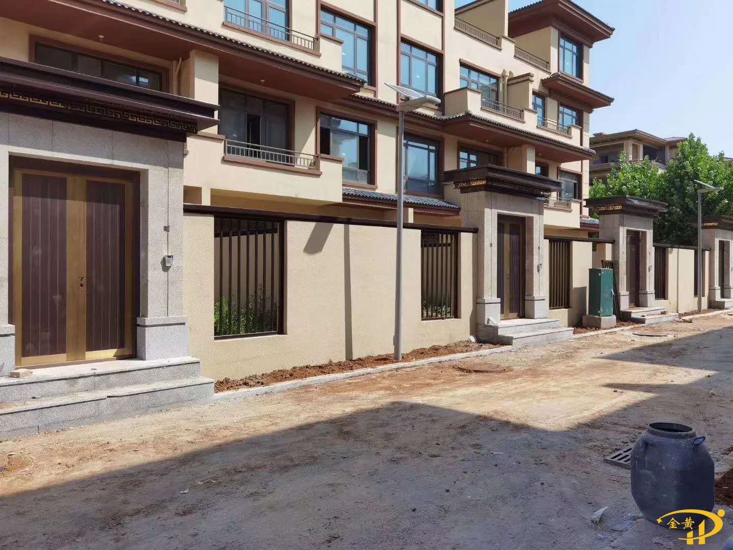 山東煙臺(tái)山湖大院別墅群